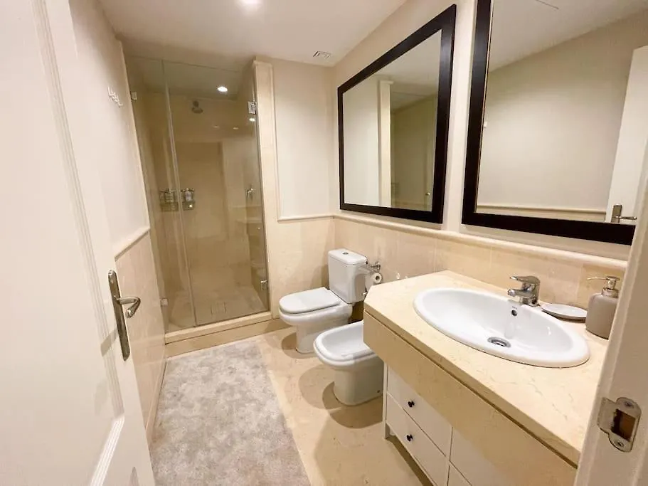 Luxurious 2 Bedroom Apartment With Spa Facilities Benahavís 0*,