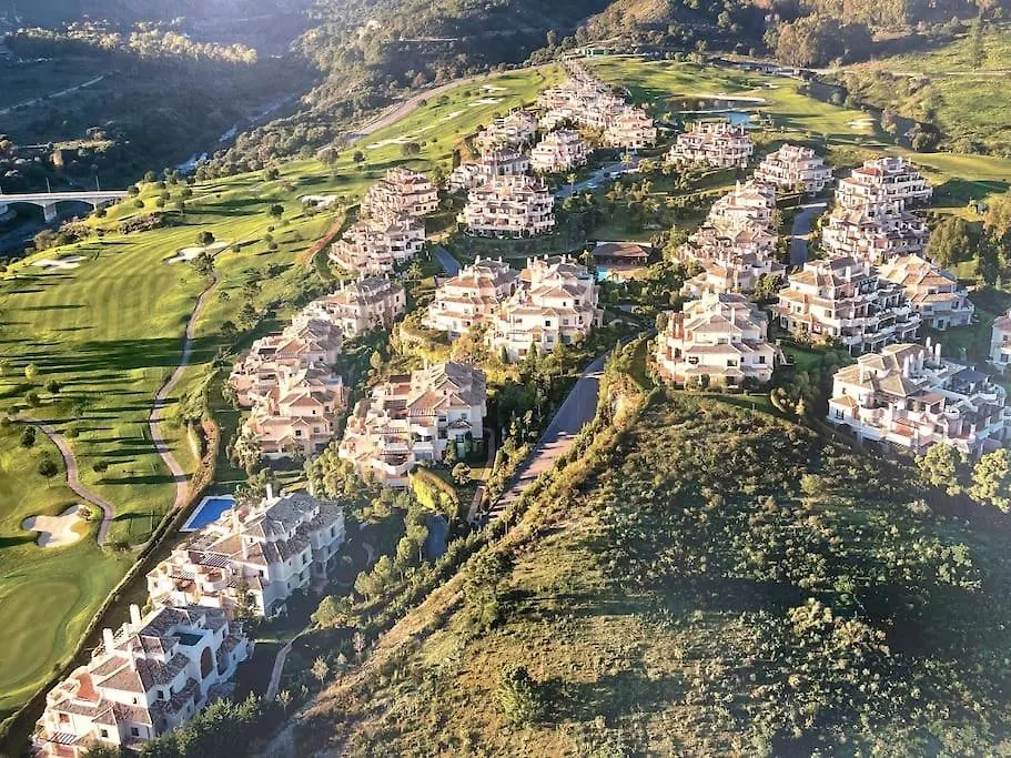 Luxurious 2 Bedroom Apartment With Spa Facilities Benahavis