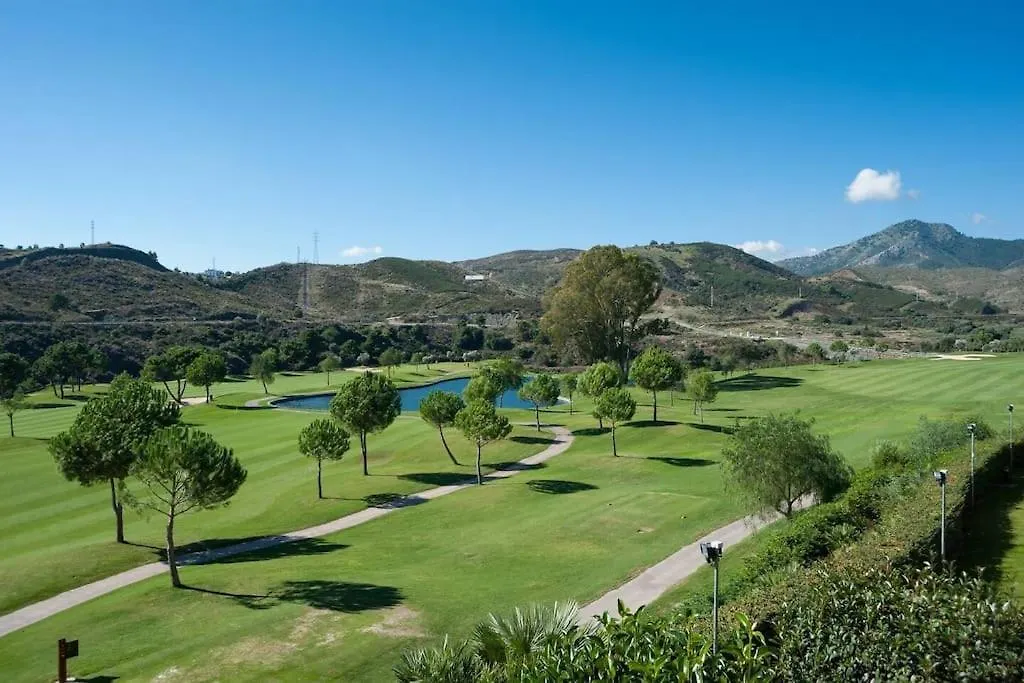 Luxurious 2 Bedroom Apartment With Spa Facilities Benahavis