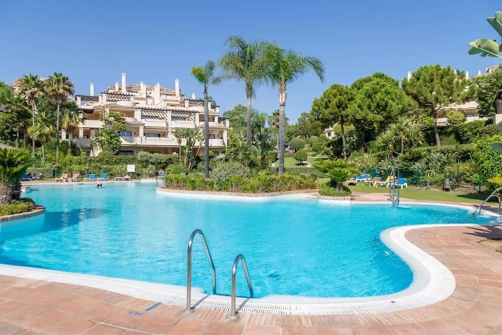 Luxurious 2 Bedroom Apartment With Spa Facilities Benahavis Spain