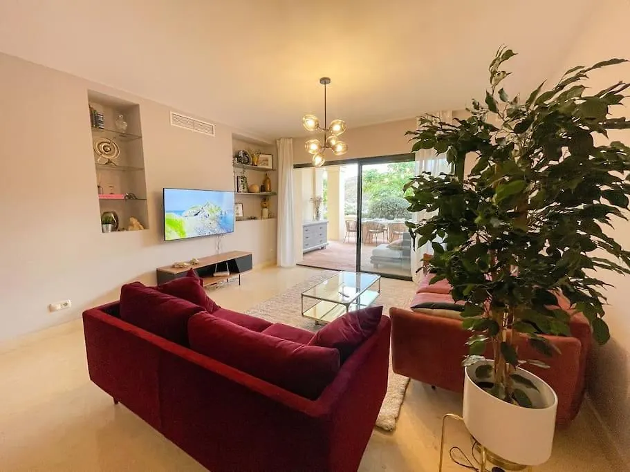 Luxurious 2 Bedroom Apartment With Spa Facilities Benahavis