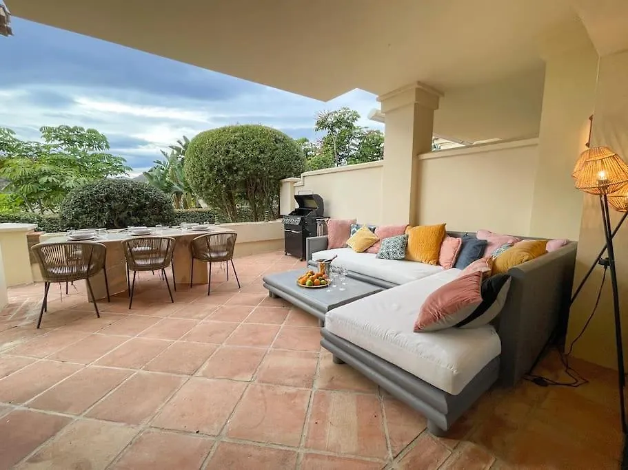 Luxurious 2 Bedroom Apartment With Spa Facilities Benahavis 0*,
