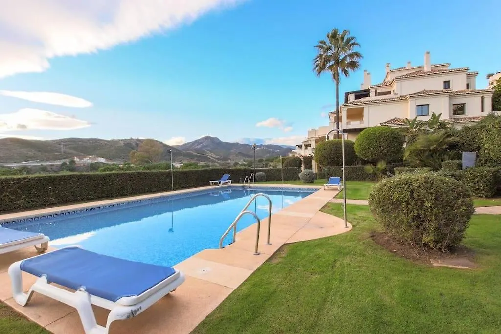 Luxurious 2 Bedroom Apartment With Spa Facilities Benahavis