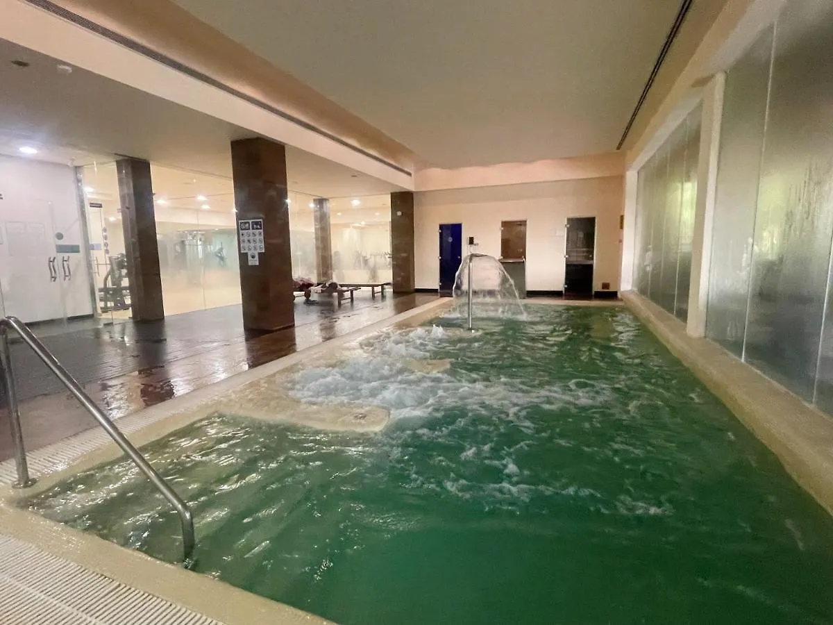 Luxurious 2 Bedroom Apartment With Spa Facilities Benahavis